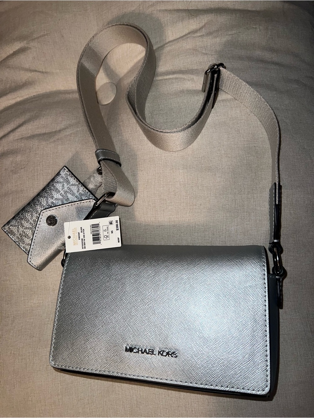 🆕 Michael Kors - Vincent model - metallic silver crossbody.